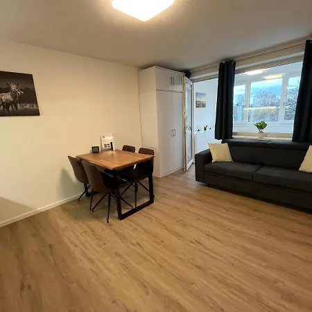 Modernes 4er In Skilift-naehe 아파트